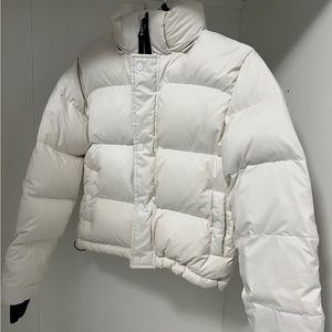 Aritzia Super Puff Shorty - Cropped Fit, Size 3XS: runs big